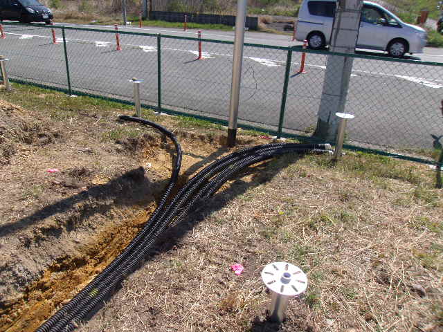 加東市自社案件 配管埋設 架台組立 太陽光発電の株式会社ジオリゾーム
